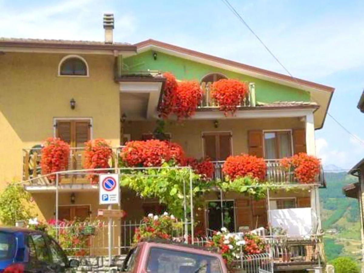 Cosy Apartment In Prabione With Balcony 30 Sqm Private Parking كامبيوني ديل غاردا إيطاليا